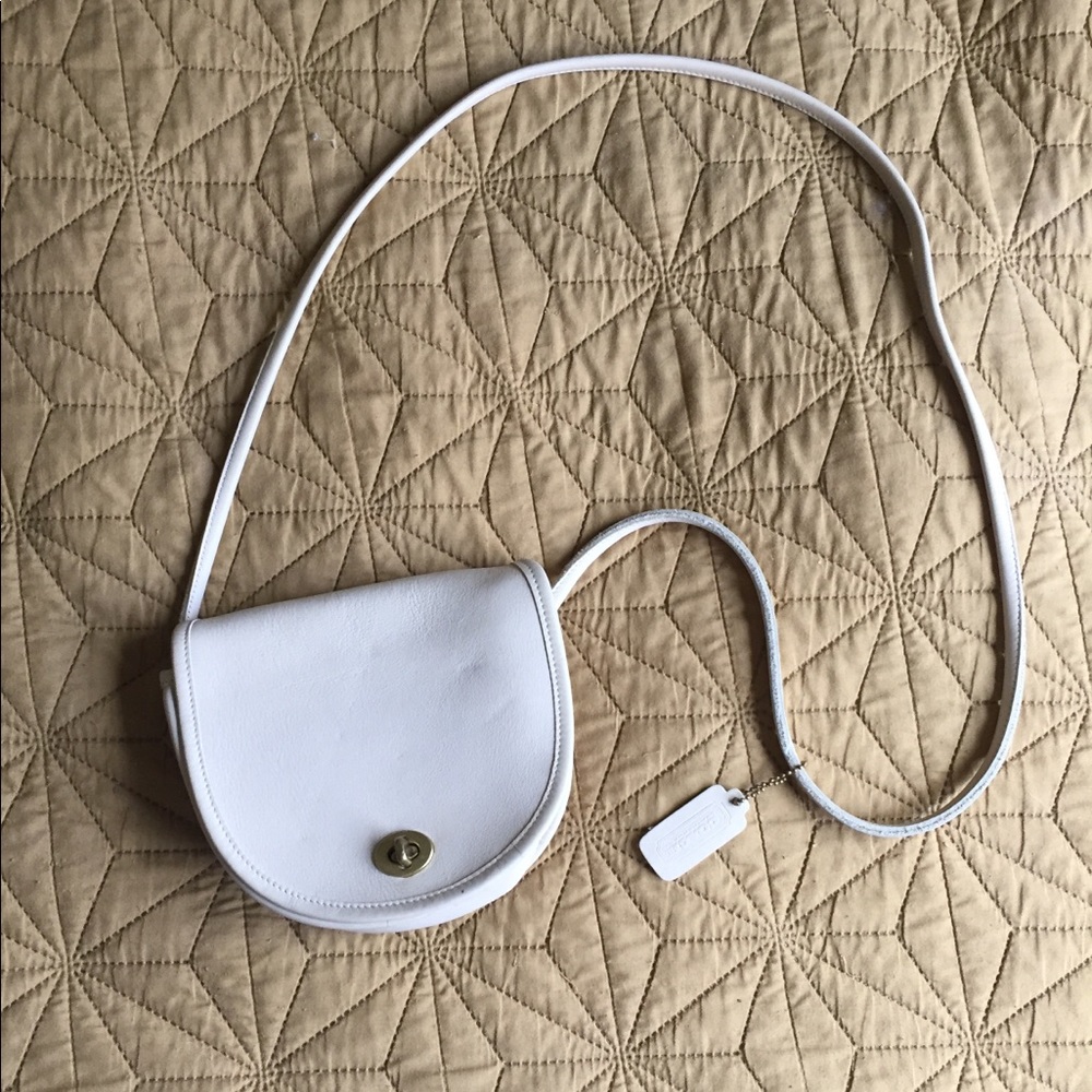 White vintage Coach purse